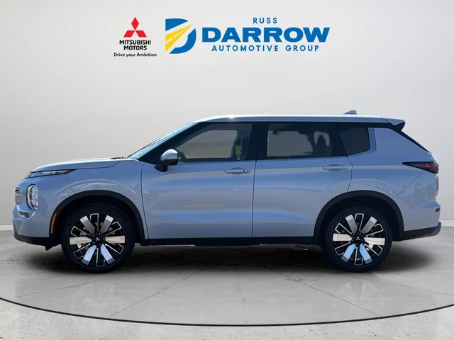 New 2026 White Mitsubishi SE image 2