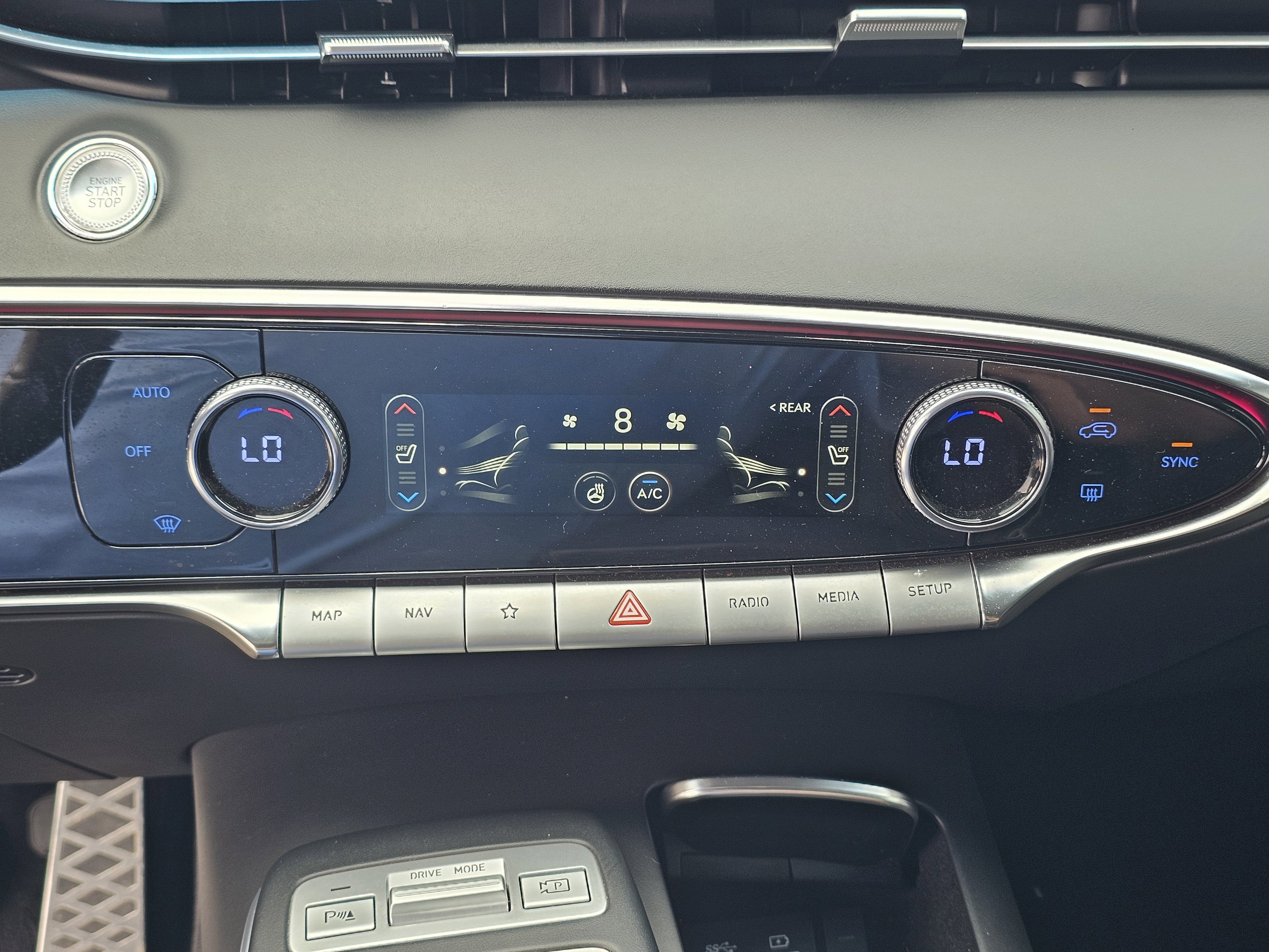2023 GENESIS GV70 Standard - Photo 30