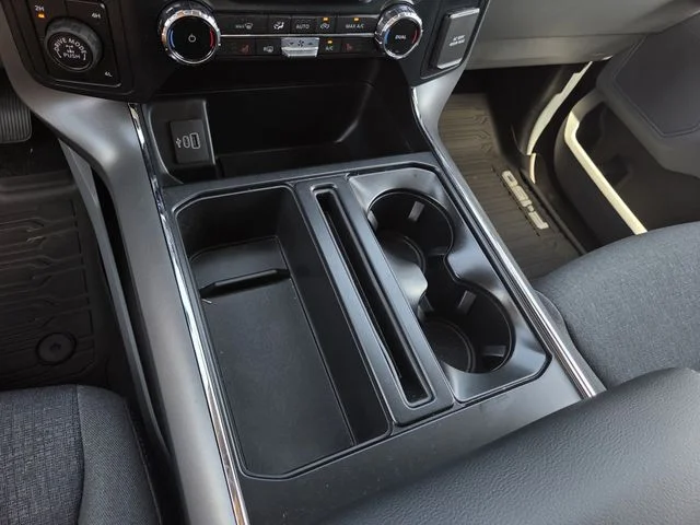 New 2026 Carbonized Gray Metallic Ford XLT image 38