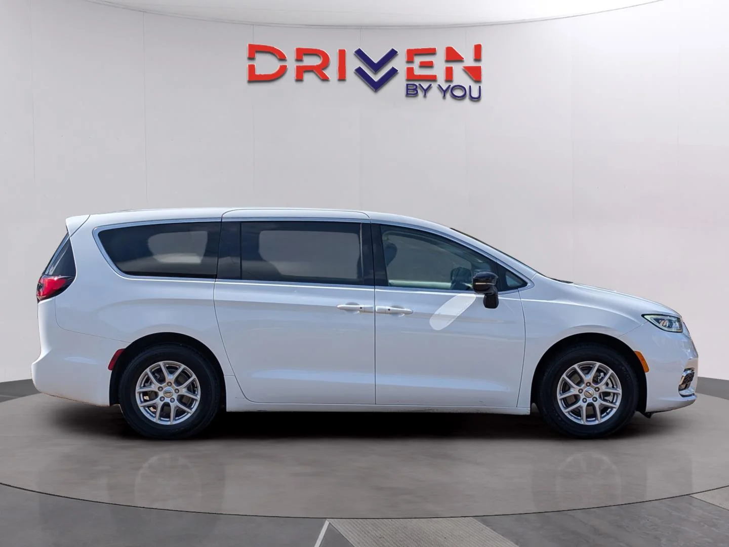 Used 2024 Bright White Clearcoat Chrysler Touring L image 6