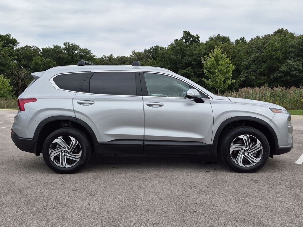 Used 2023 Silver Hyundai SEL image 8