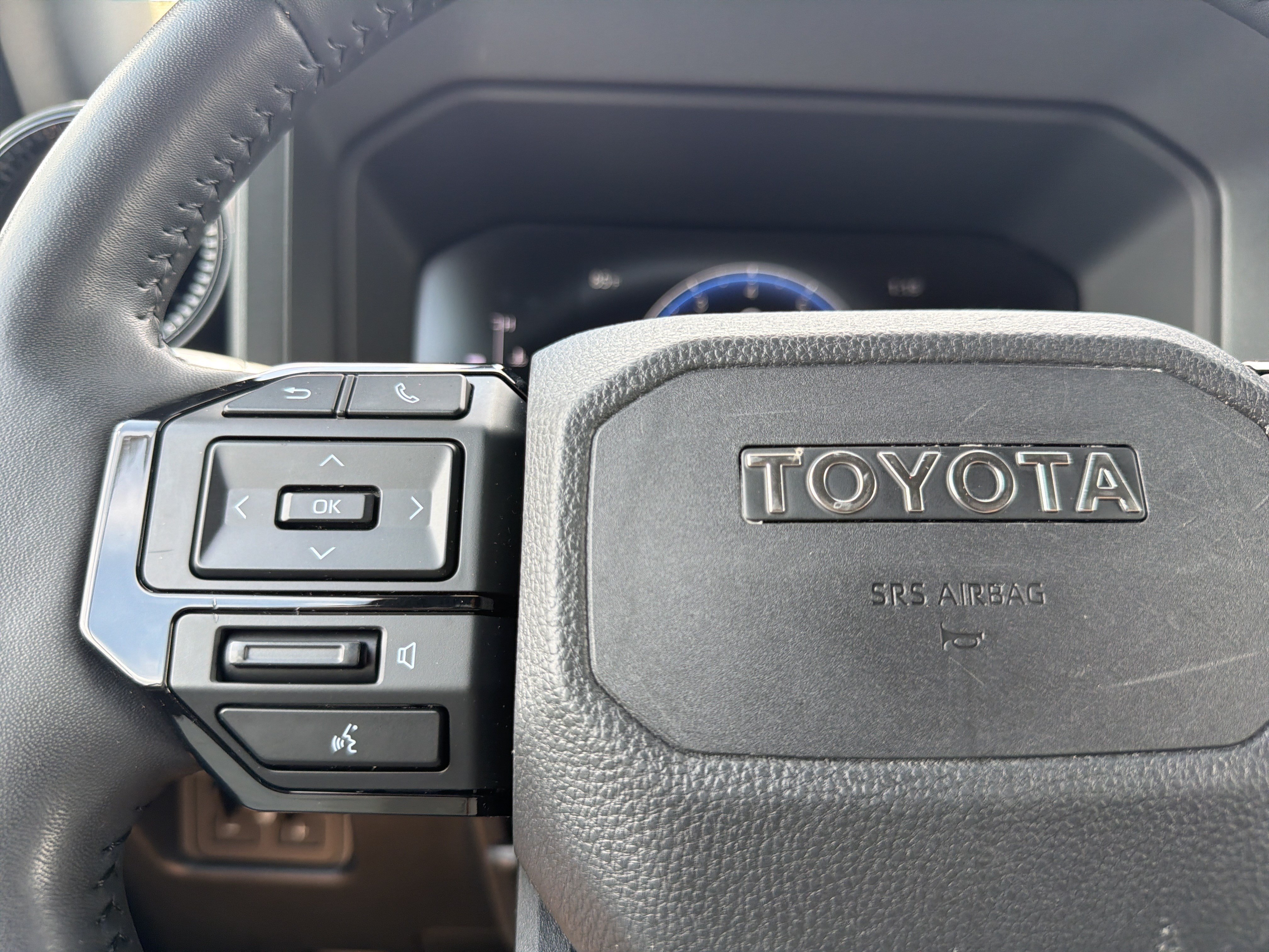 Certified Used 2025 Ice Cap Toyota 1958 image 10