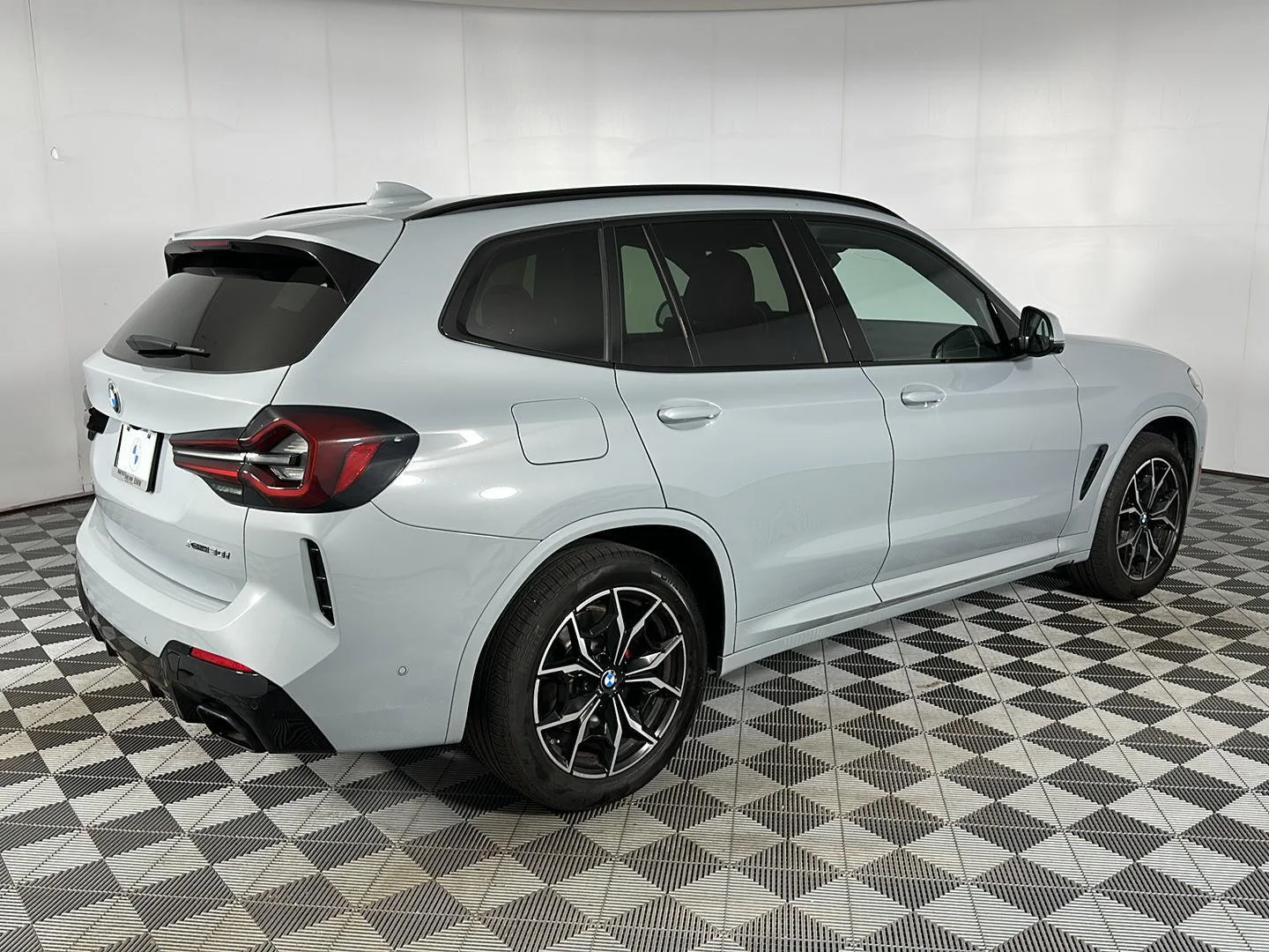 Used 2024 Brooklyn Grey Metallic BMW xDrive30i image 28