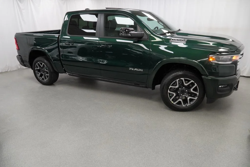 New 2027 Serrano-Green Metallic Exterior Paint RAM Laramie image 9