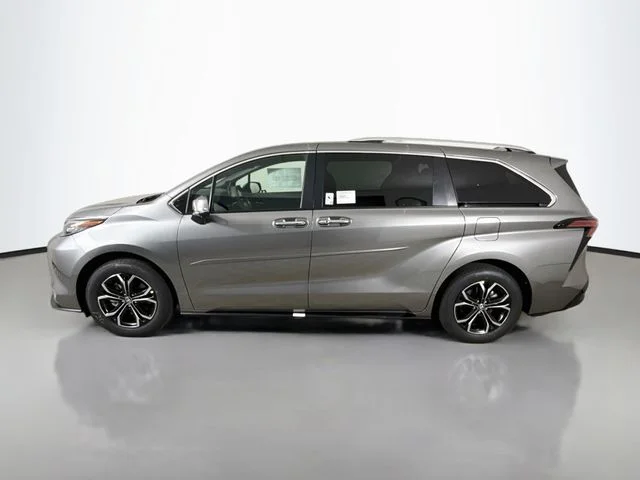 New 2026  Toyota Platinum image 4