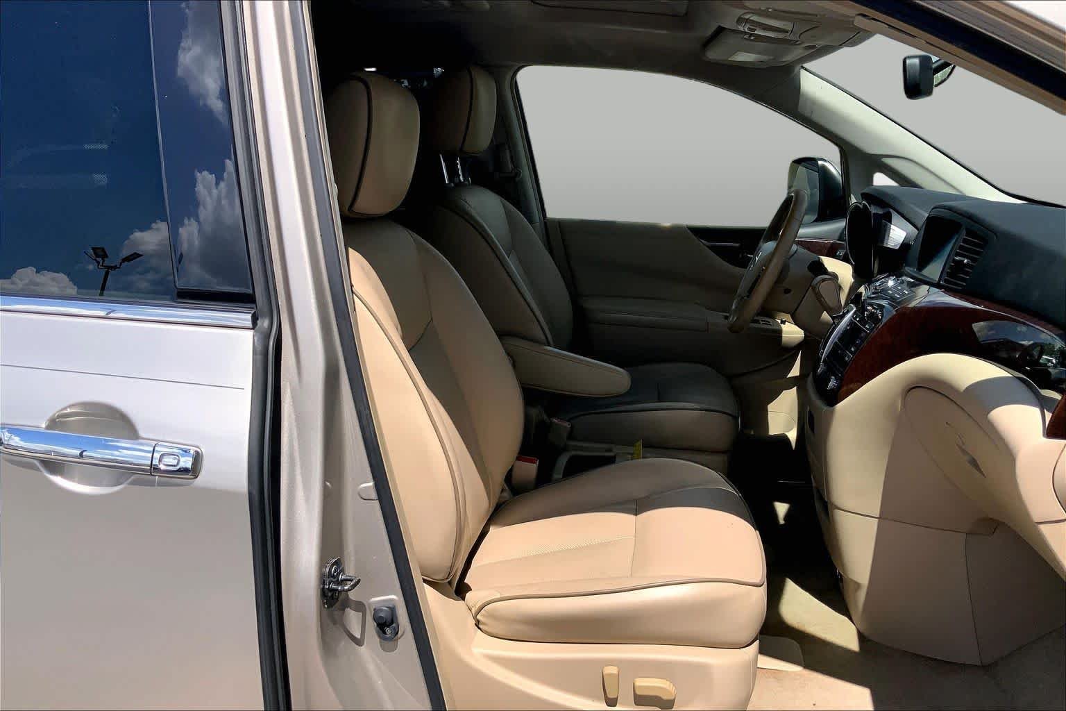 Used 2013 Titanium Beige Nissan LE image 9