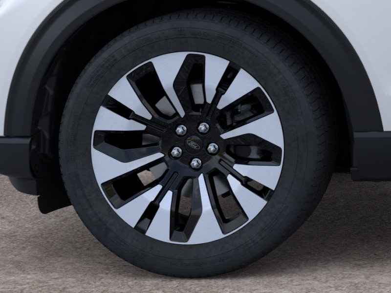 New 2026 Star White Metallic Tri-Coat Ford Platinum image 19