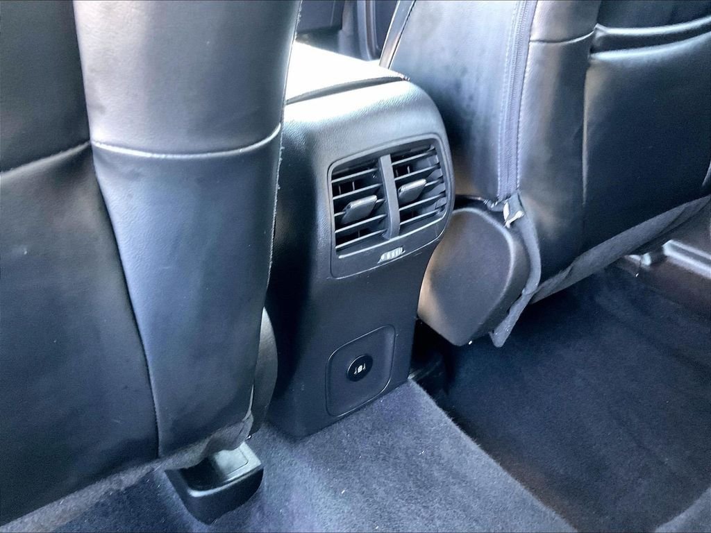 Used 2023 Gray Ford ST-Line image 26