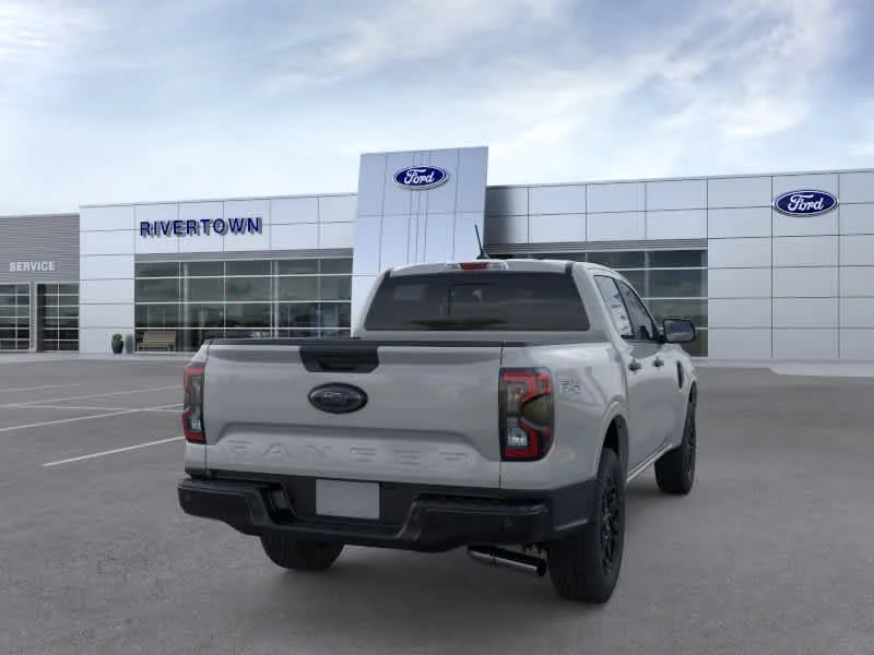 Used 2026 Avalanche Ford XLT image 8
