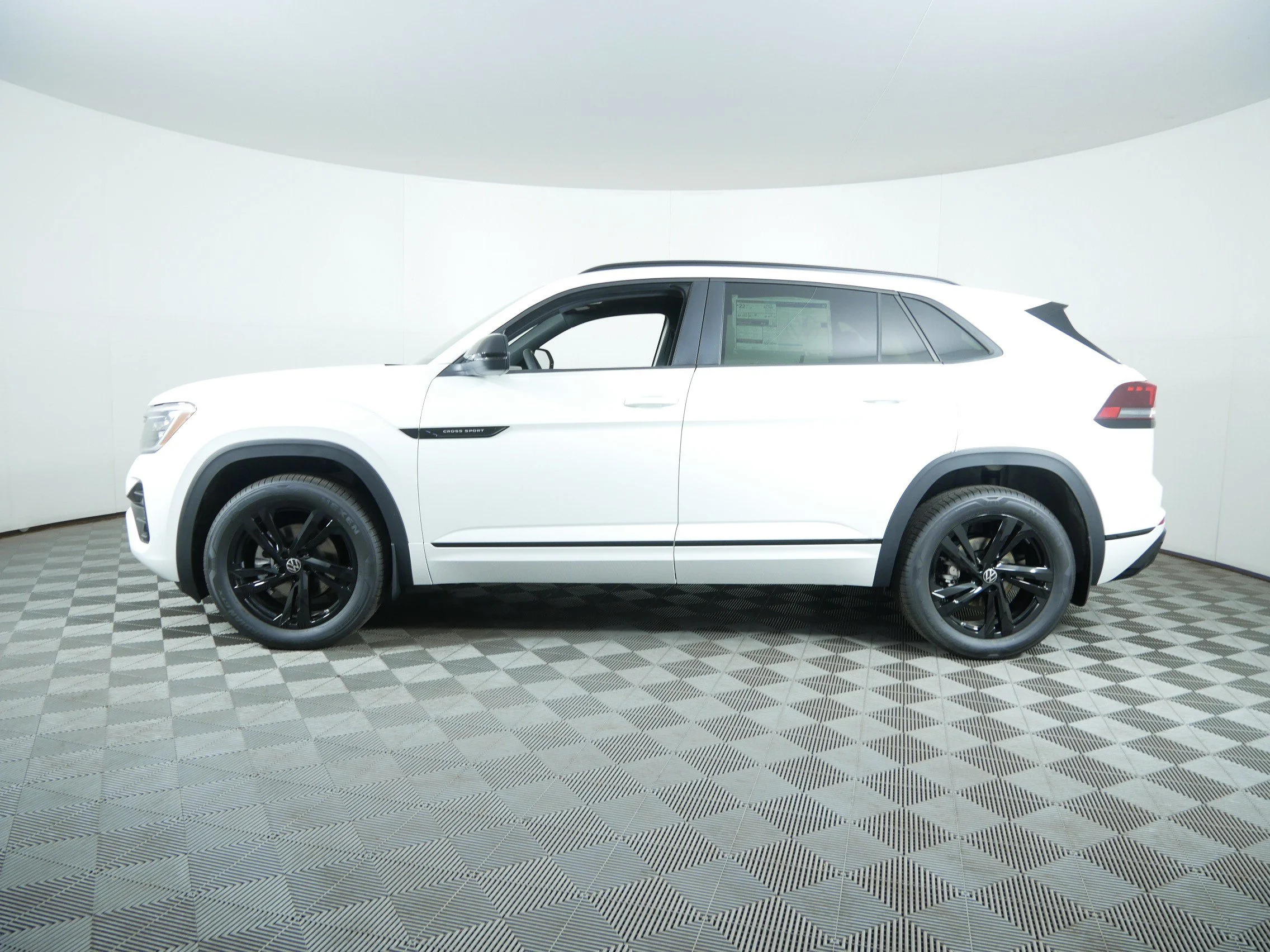 New 2026 Opal White Pearl Volkswagen 2.0T SEL R-Line Black image 4