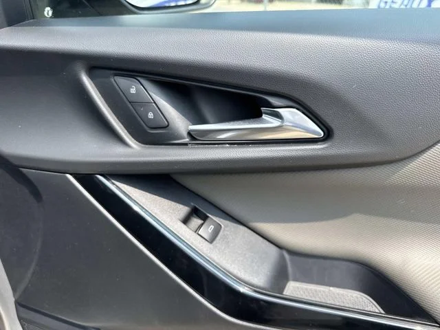 Used 2025 Gray Chevrolet LT image 27