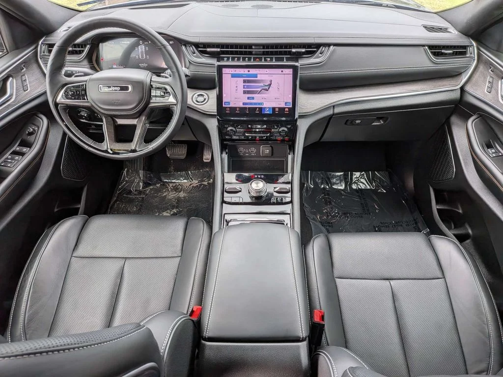 Used 2025 Gray Jeep Overland image 16