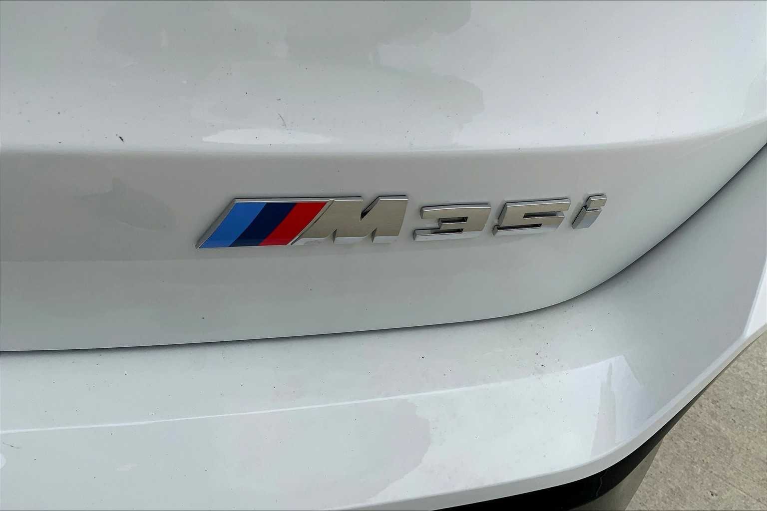 Used 2026 Alpine White BMW M35i image 15