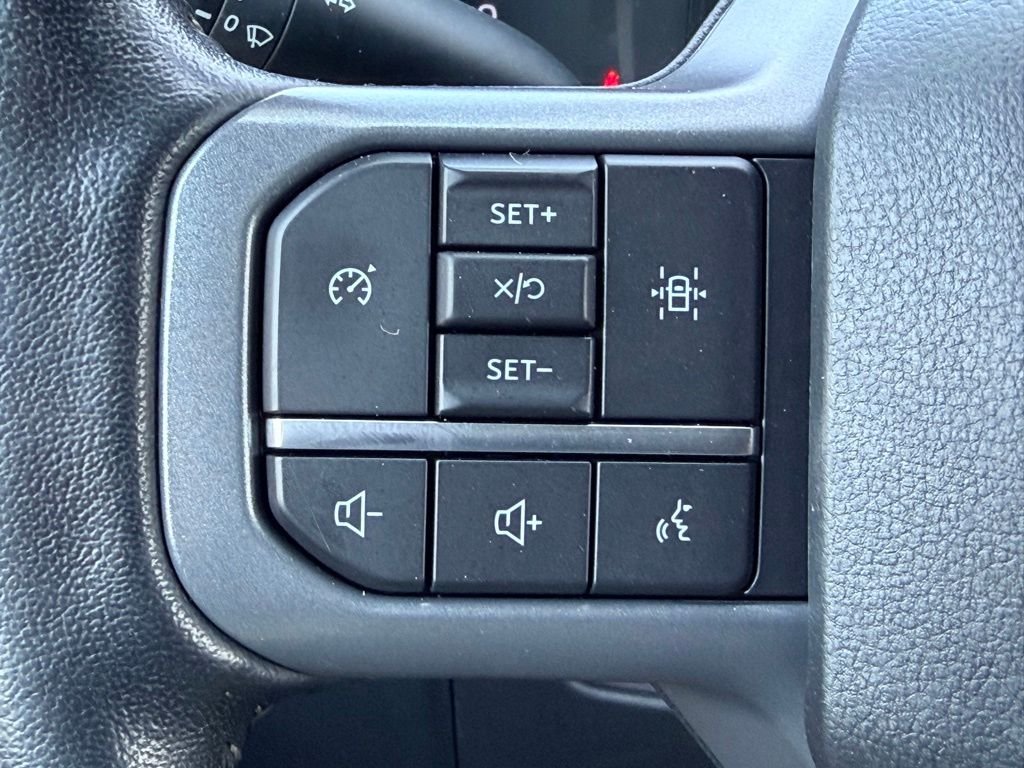 Used 2022 White Ford XLT image 30