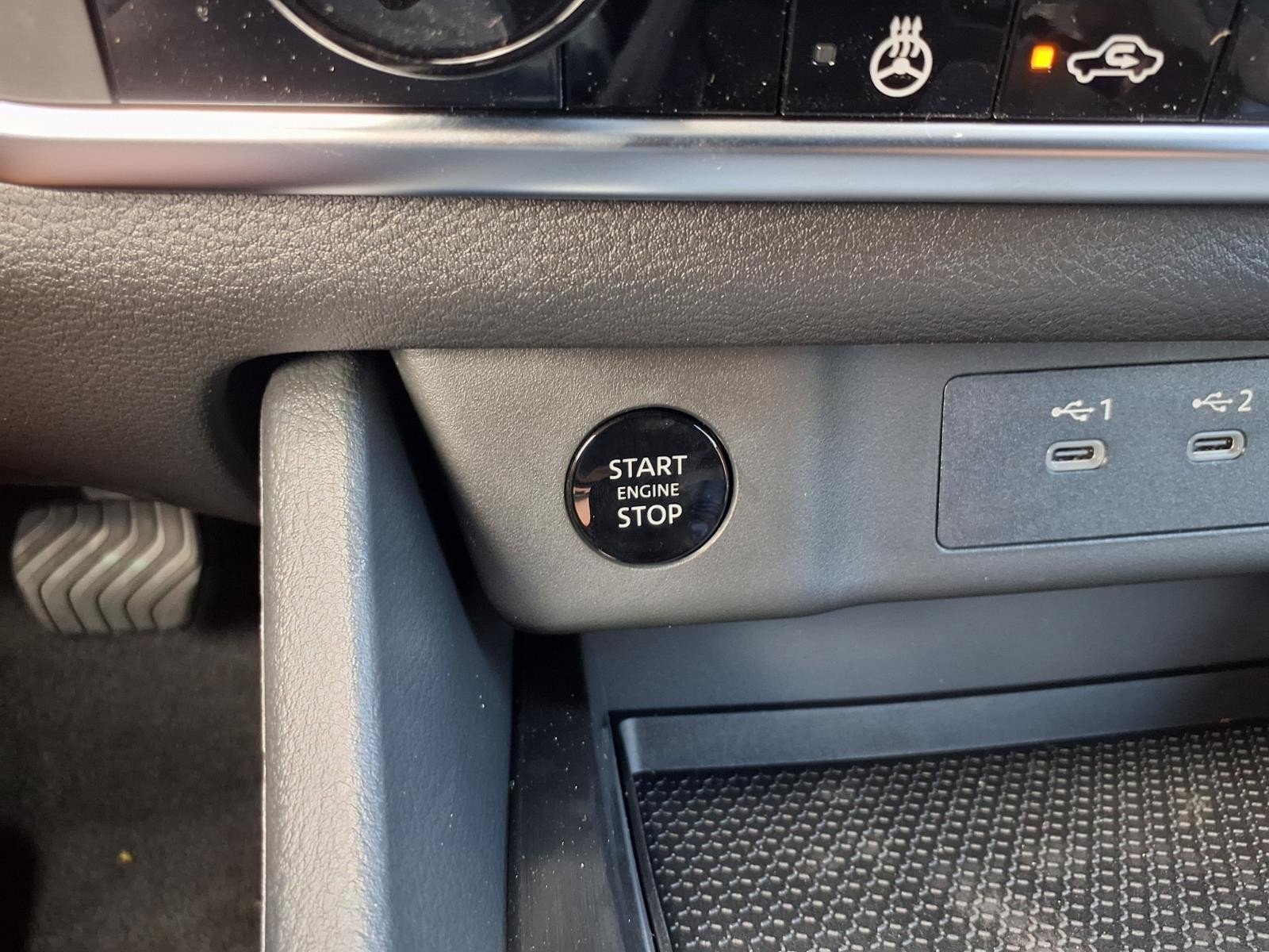 New 2026 Everest White Pearl TriCoat Nissan Dark Armor™ image 21