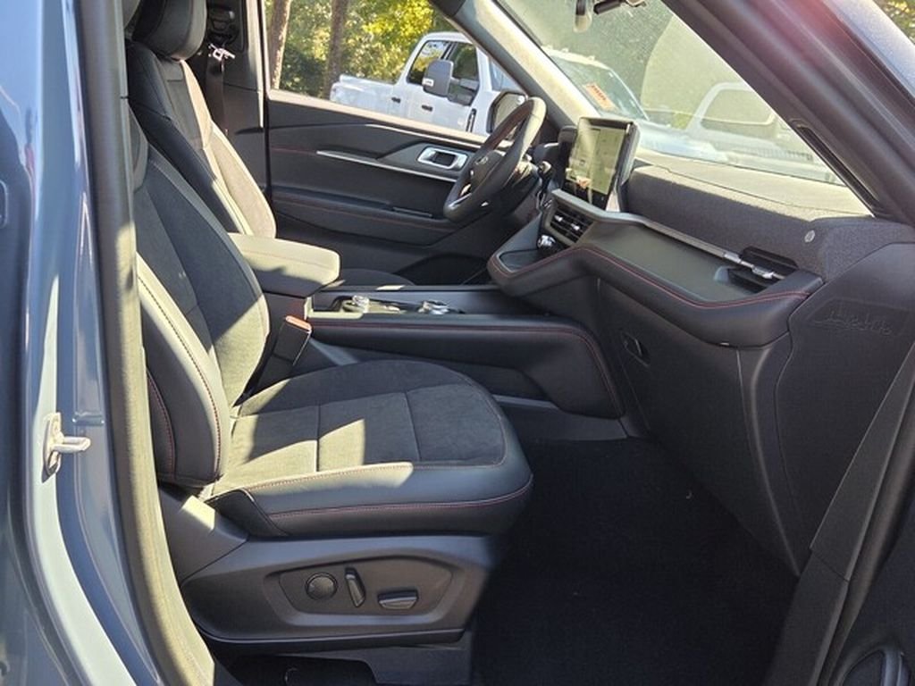 New 2026 Vapor Blue Metallic Ford ST image 18
