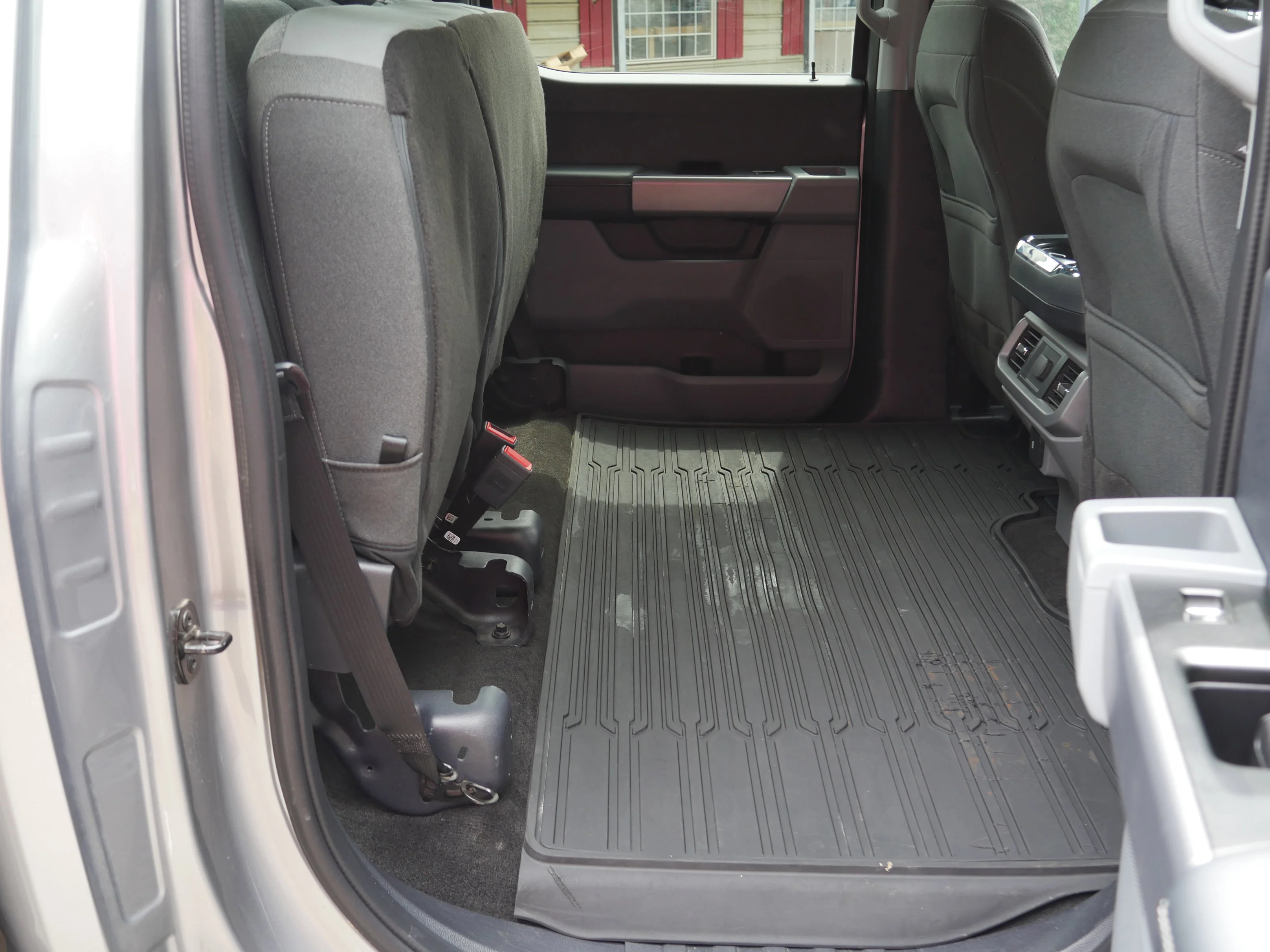 Certified Used 2022 Silver Ford XLT image 28
