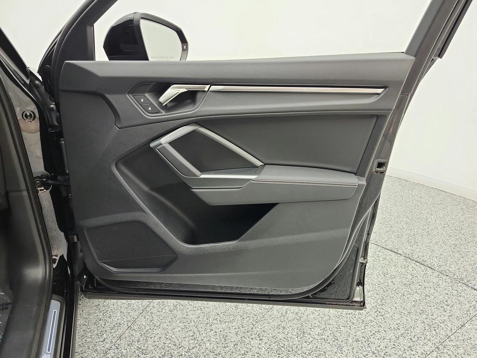 Used 2025 Mythos Black Metallic Audi S line Premium image 28
