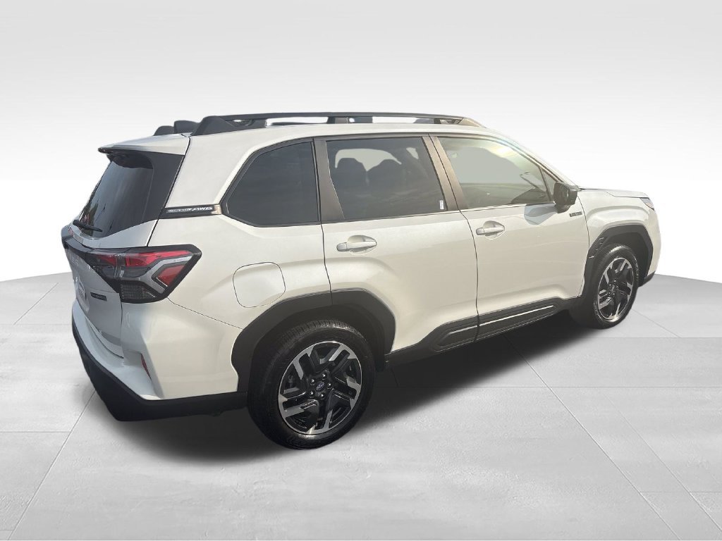 Used 2025 White Subaru Premium image 5