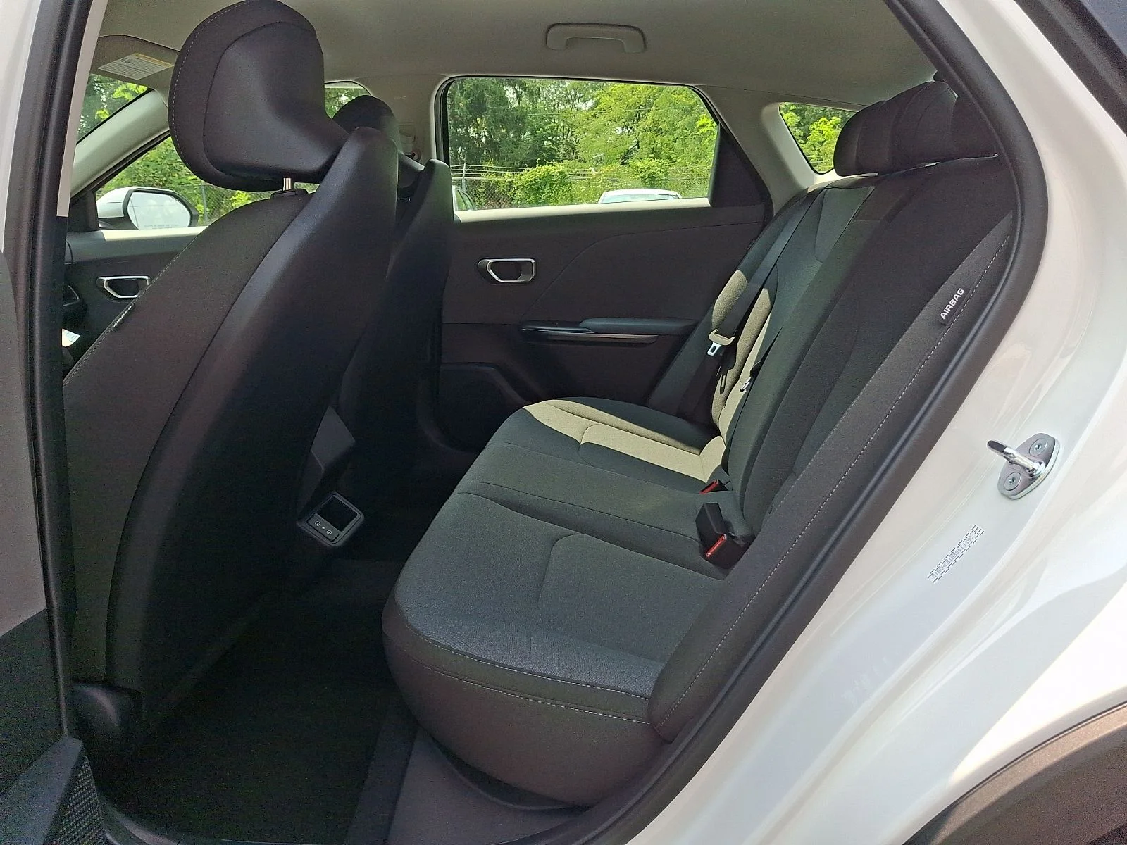 New 2026 White Kia LXS image 10