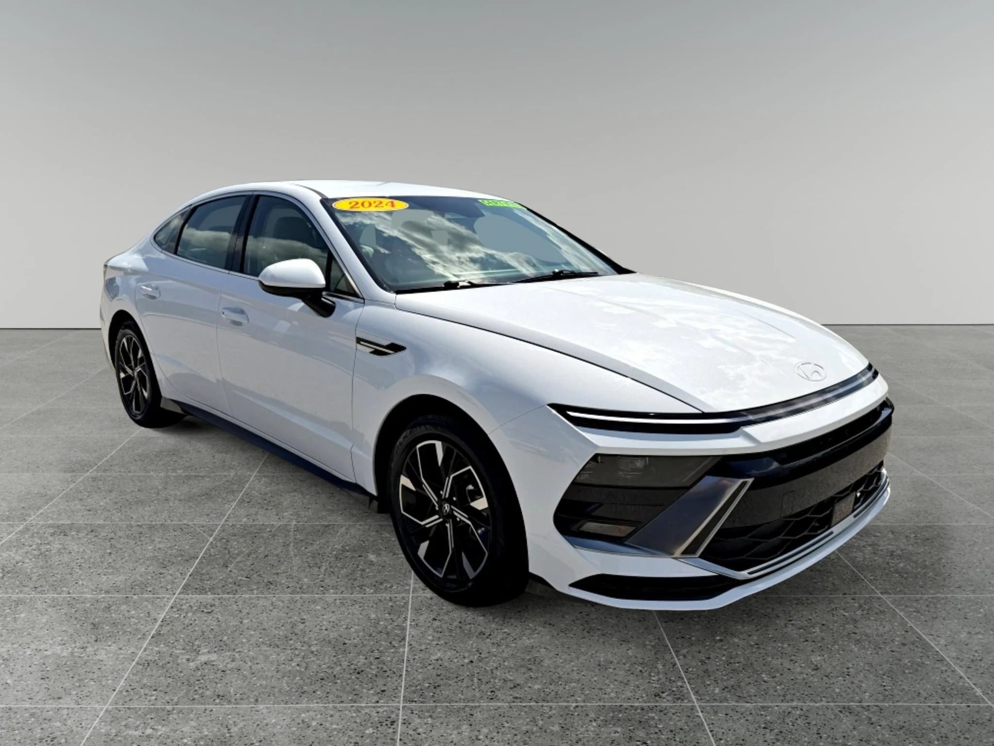 Certified Used 2024 Serenity White Hyundai SEL image 4