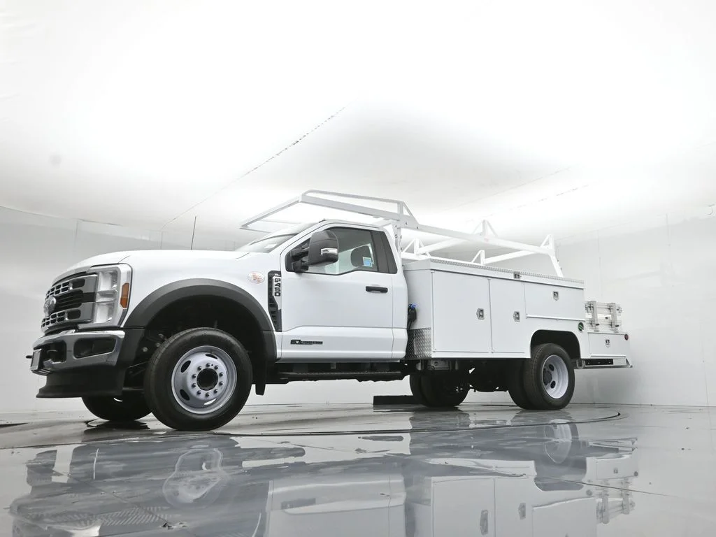 New 2025 Oxford White Ford XL image 52