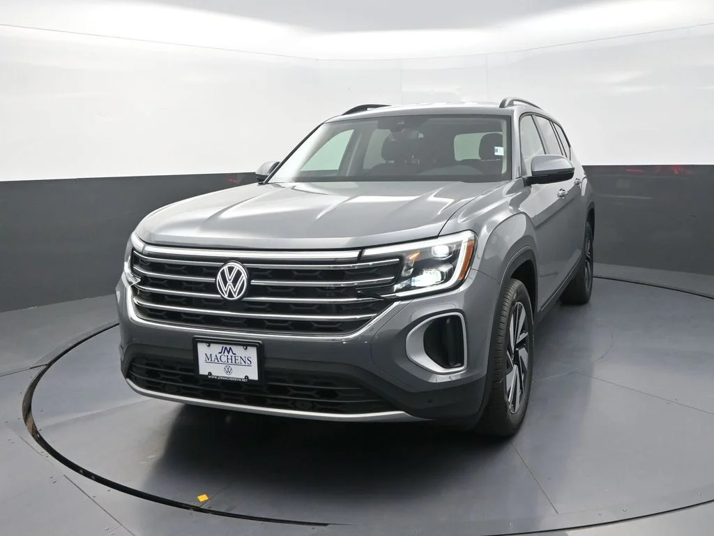 New 2026  Volkswagen SE w/Technology image 4