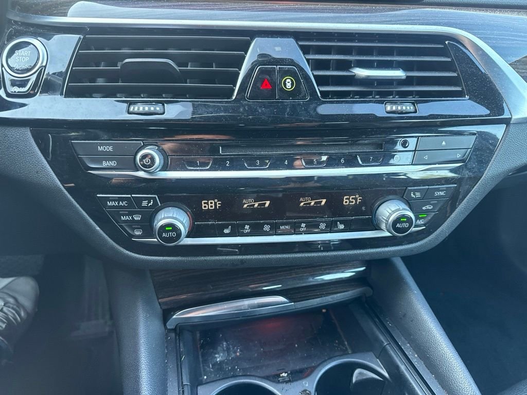 Used 2019 Silver BMW 530i xDrive image 45