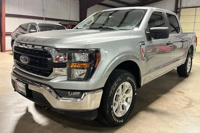 Used 2023 Silver Ford XLT image 6