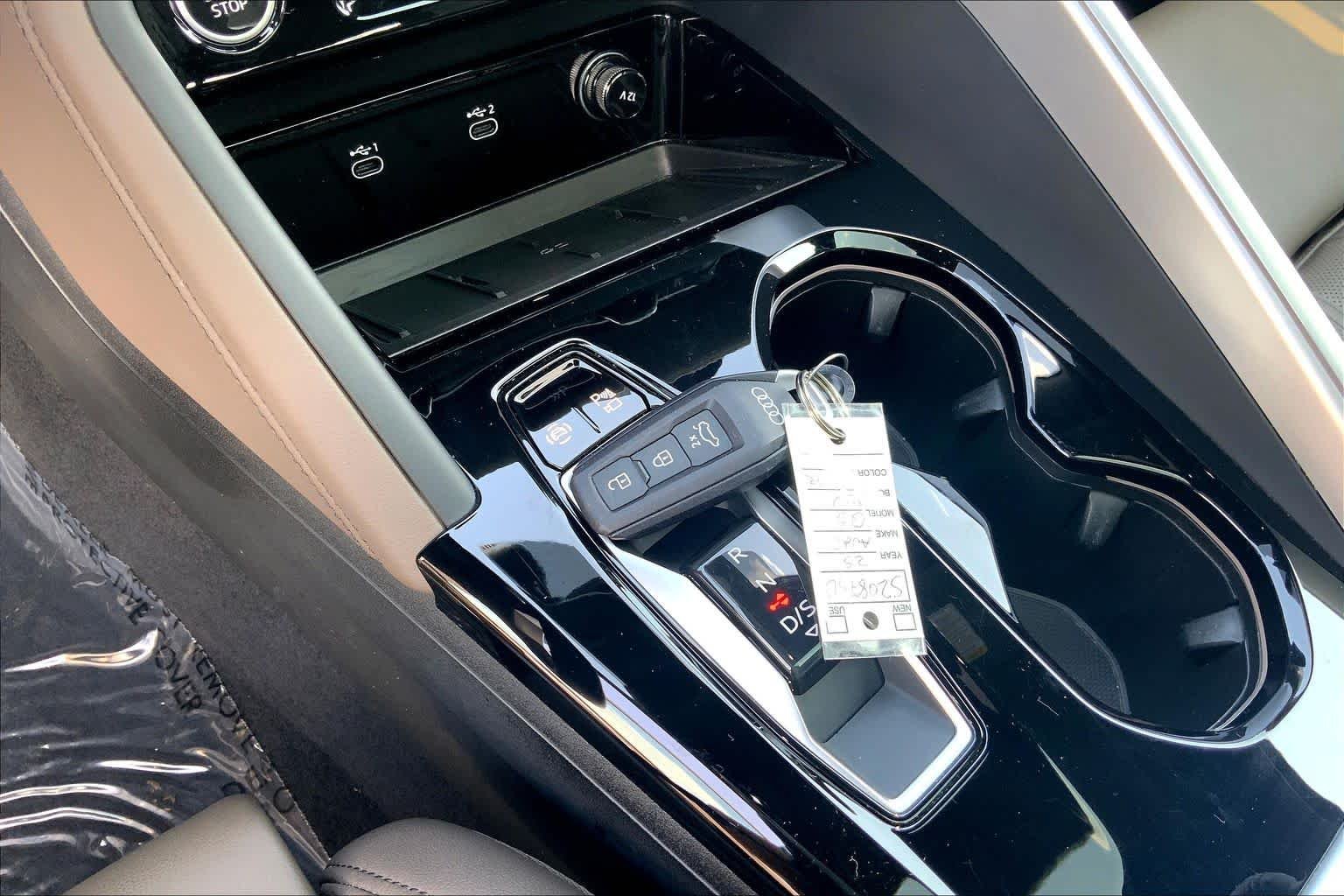 Used 2025 Arkona White Audi Premium Plus image 15