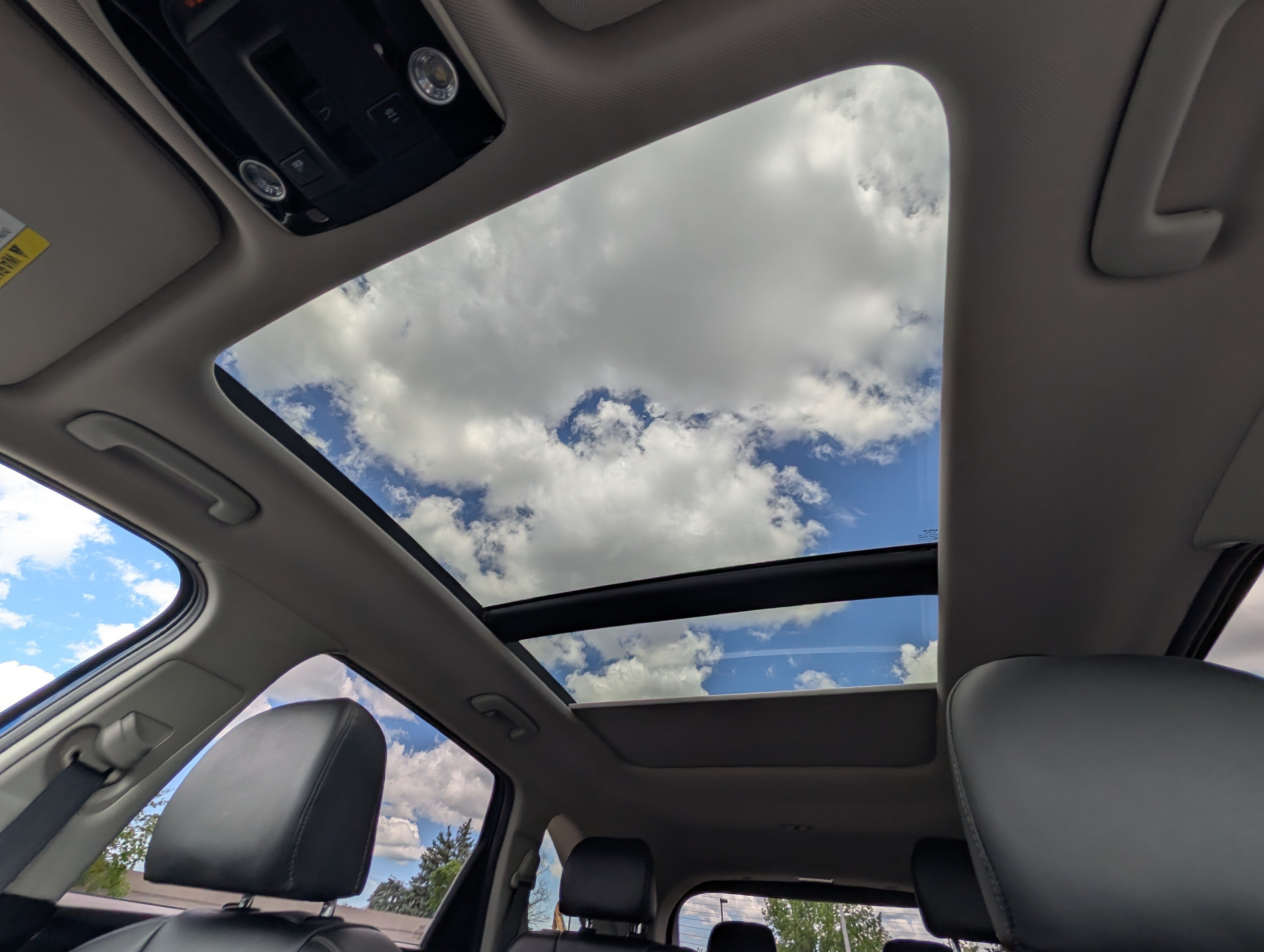 Certified Used 2023 Sapphire Blue Kia SX image 32