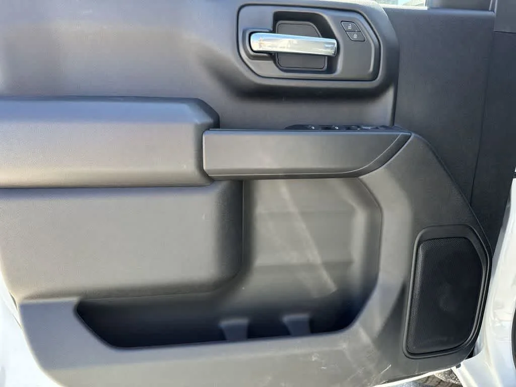 2025 GMC Sierra 3500HD Pro - Photo 25