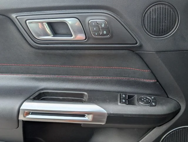2020 Ford Mustang GT Premium - Photo 22