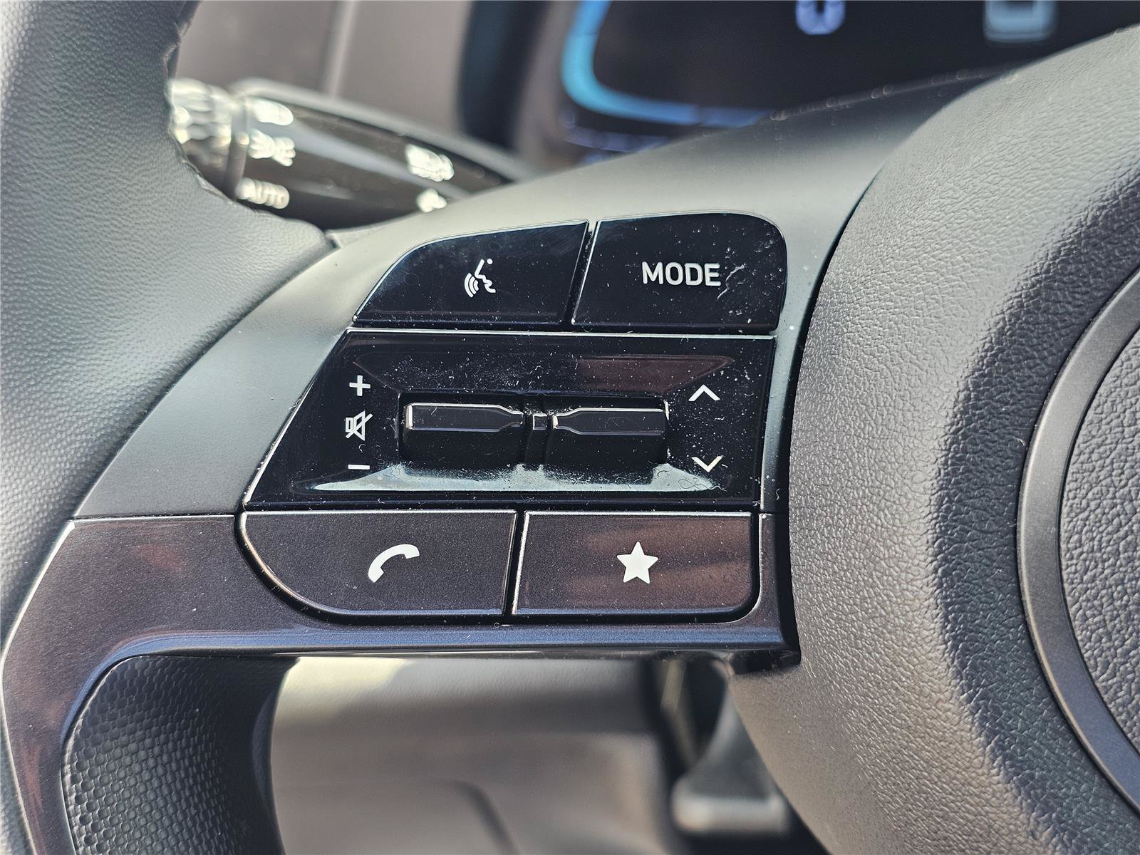 Used 2026 Abyss Black Hyundai SEL Sport image 18