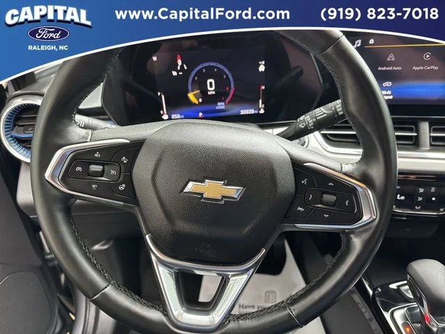 Used 2025 Gray Chevrolet LT image 24