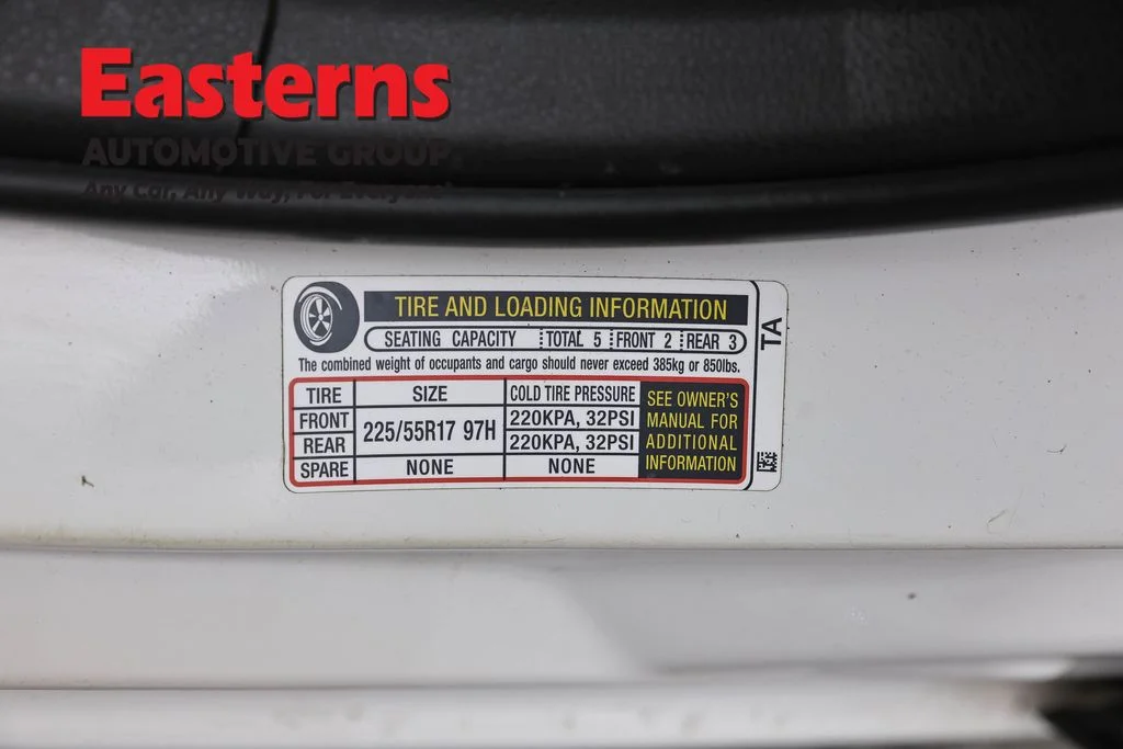 Used 2020 White Acura 2.4L image 36