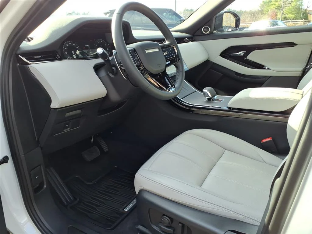 Used 2026 Fuji White Land Rover S image 17
