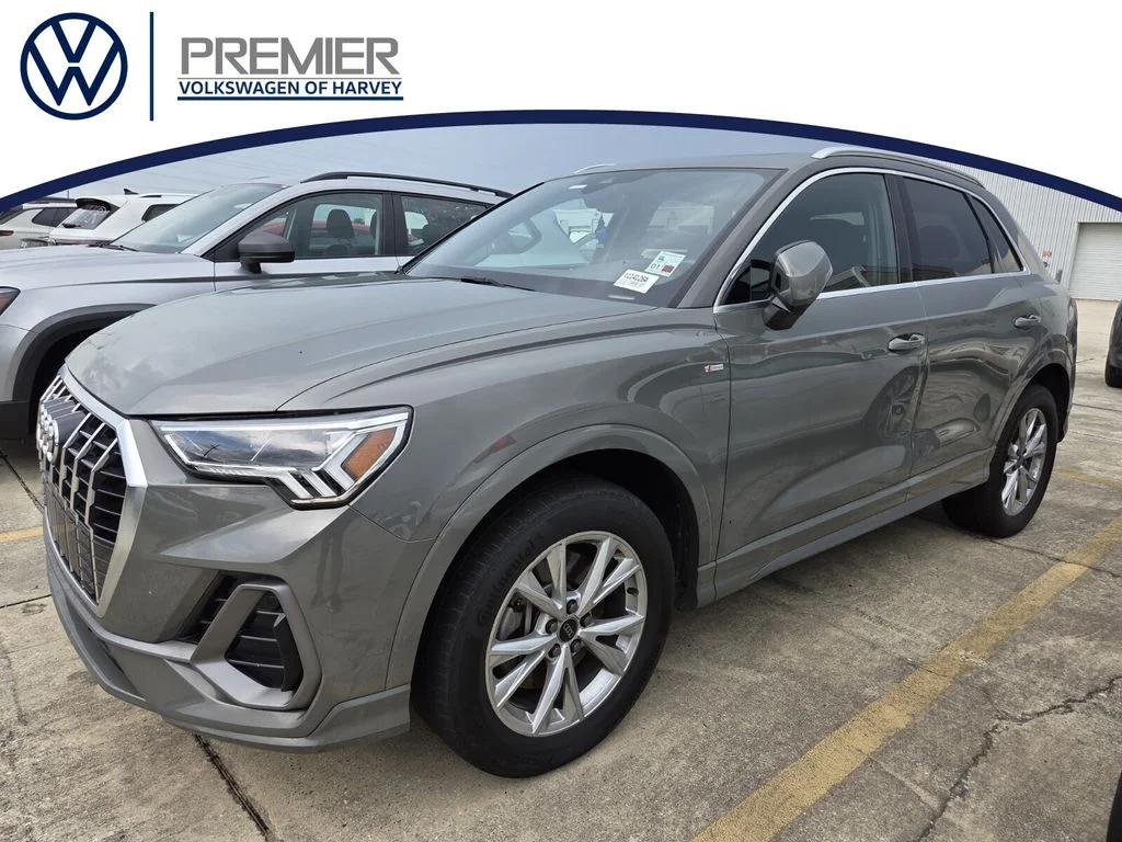 2023 Audi Q3 Premium