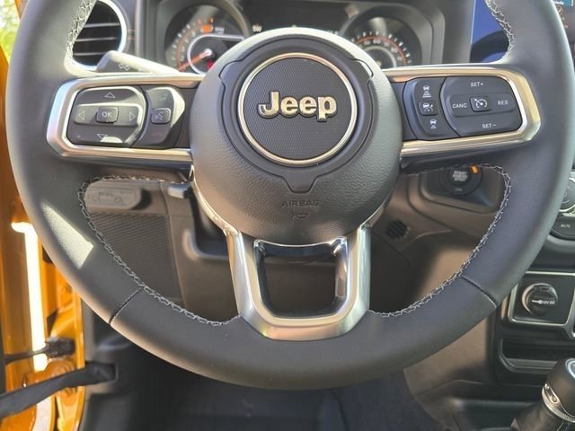 New 2026 Goldilocks Exterior Paint Jeep Sahara image 39