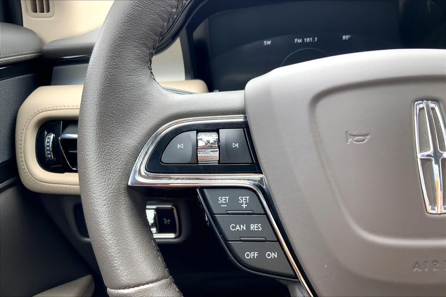 Used 2023 Flight Blue Lincoln Standard image 22