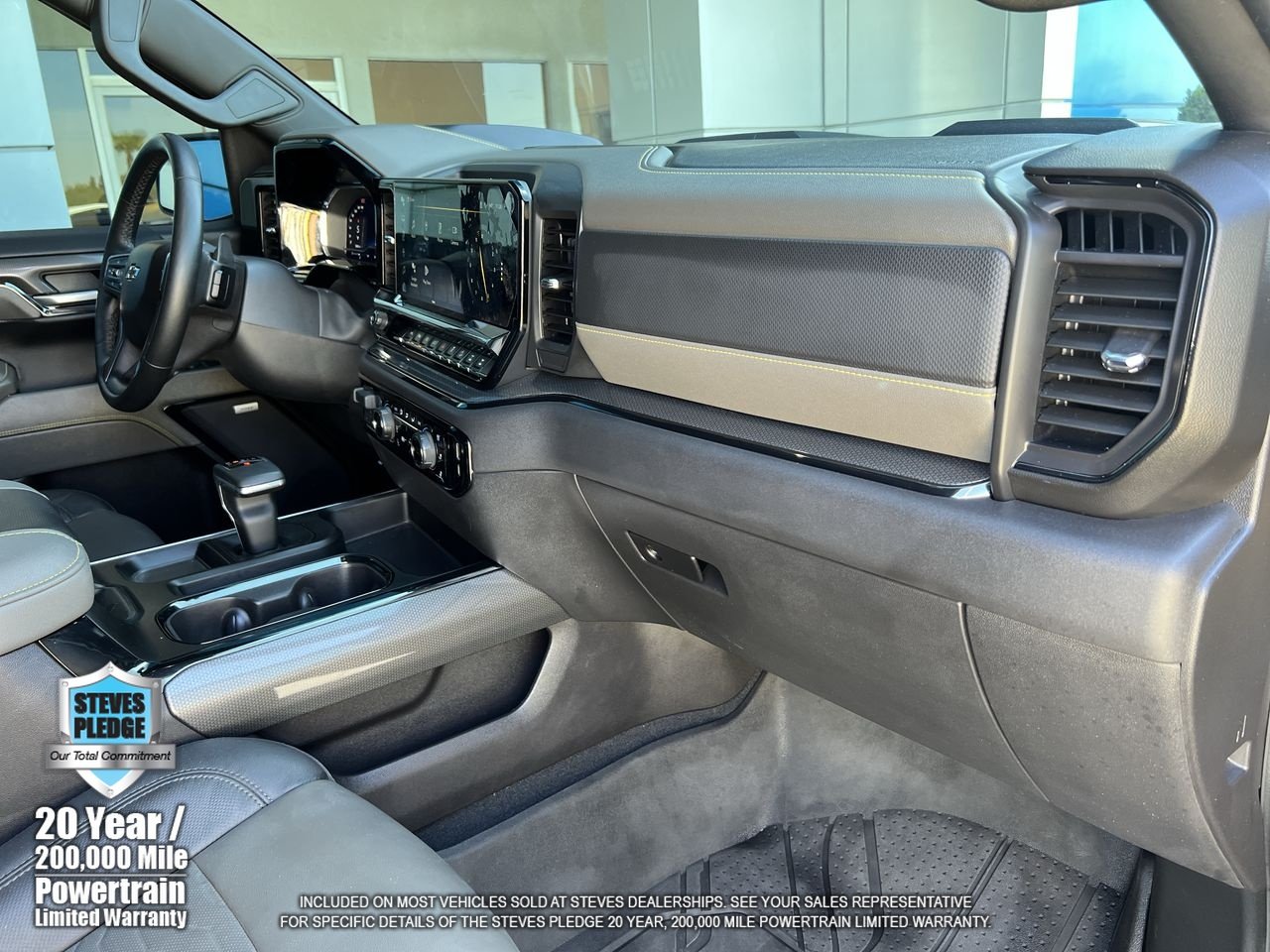 Used 2024 Black Chevrolet ZR2 image 33
