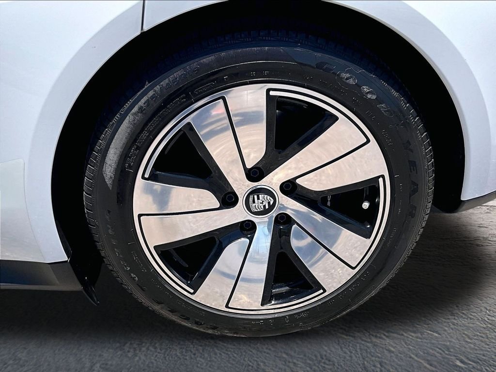 Used 2023 White Porsche  image 11