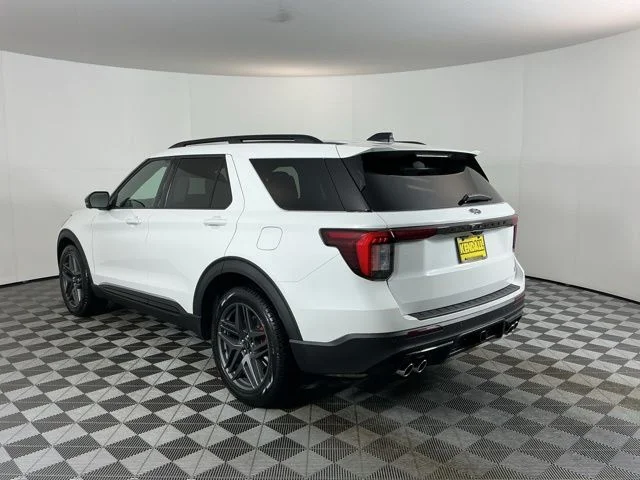 New 2026 Star White Metallic Tri-Coat Ford ST image 7