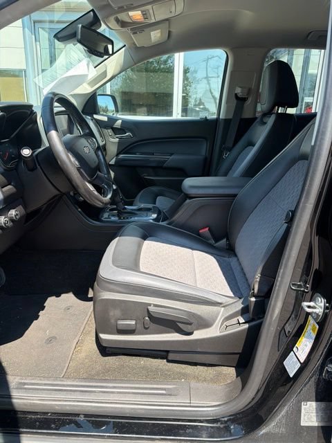 Used 2015 BLACK Chevrolet 4WD Z71 image 4