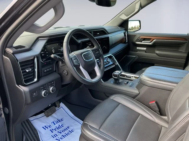 Used 2023 Titanium GMC Denali image 9