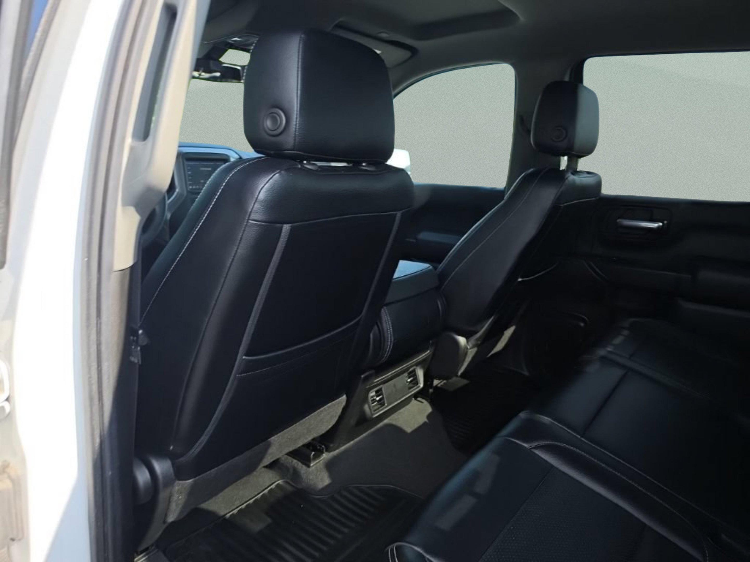 Used 2021 SUMMIT WHITE Chevrolet Custom image 22