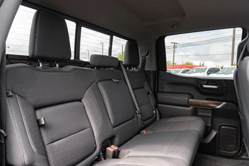 Used 2020 Quicksilver Metallic GMC SLE image 28