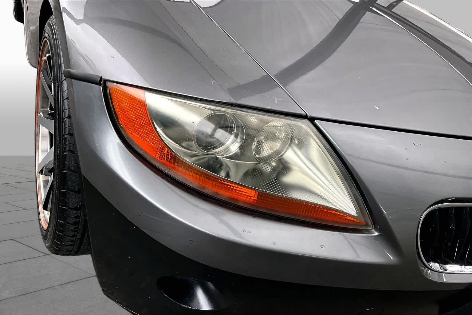 Used 2003 Sterling Gray Metallic BMW 3.0i image 24