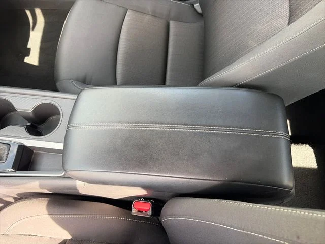 Used 2025 Super Black Clearcoat Nissan 2.5 SV image 25