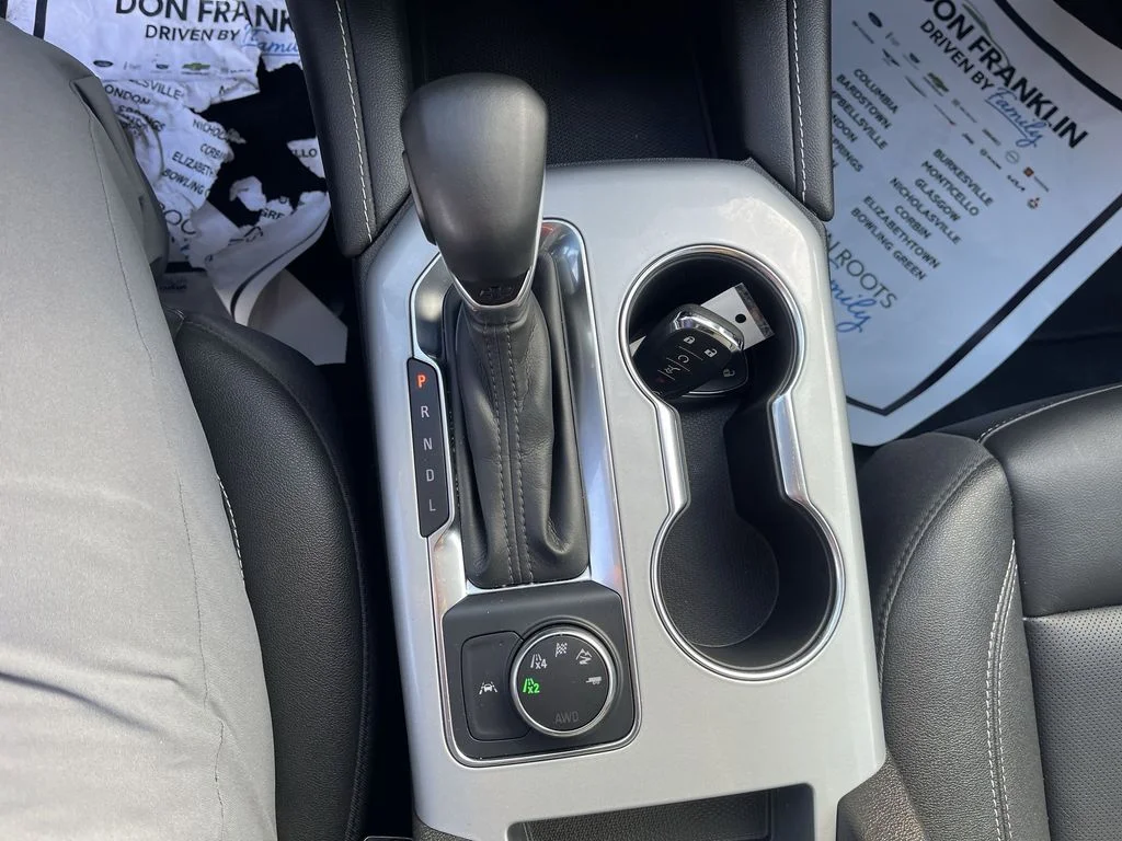 Used 2023 White Chevrolet LT image 23